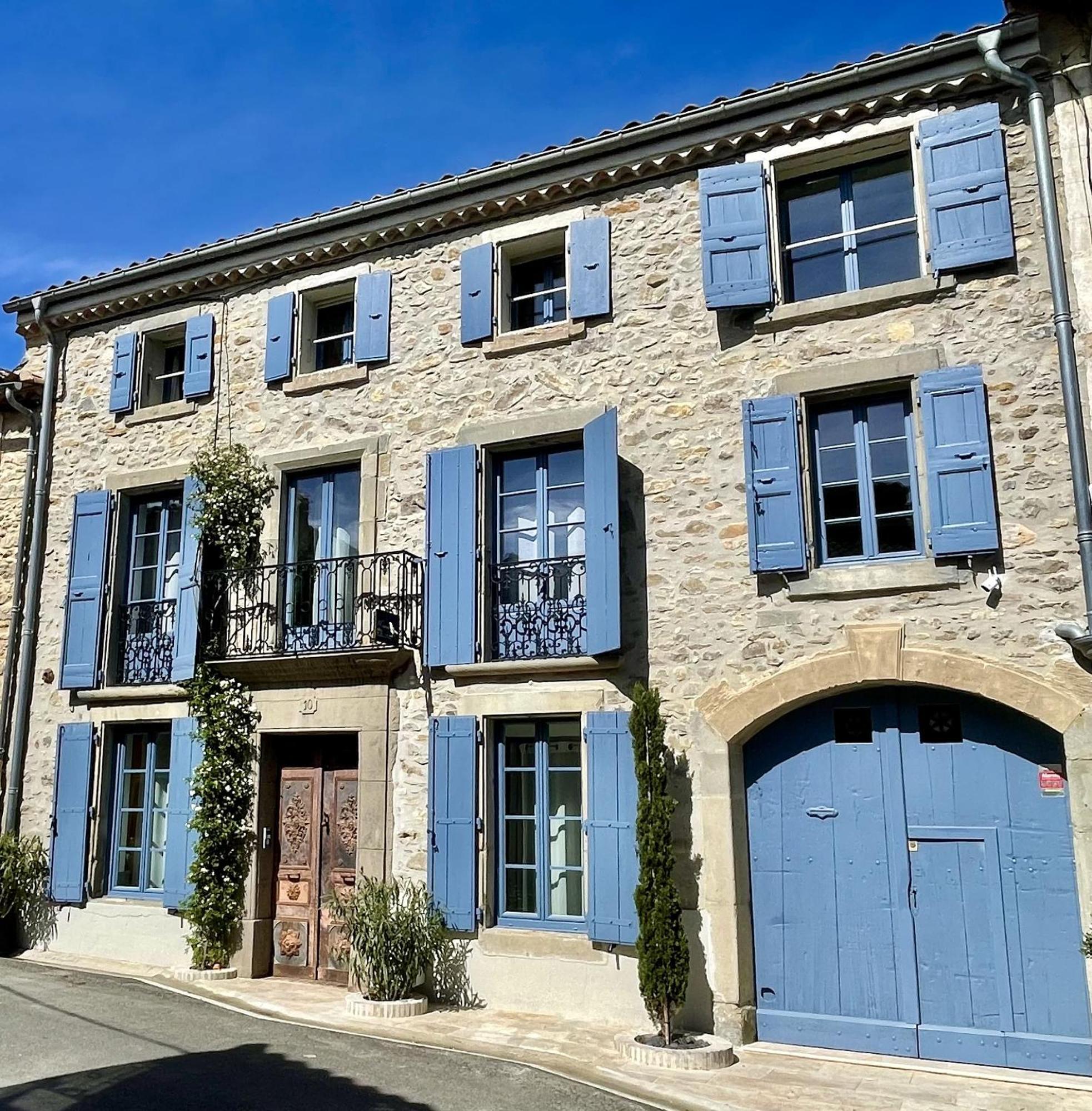 L'Oiseau Bleu Suite Merle Bleu Roubia Exterior foto